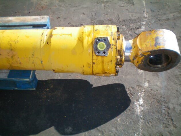 LIEBHERR  R984B LITRONIC - 3201591 - BOOM CYLINDER - Image 2