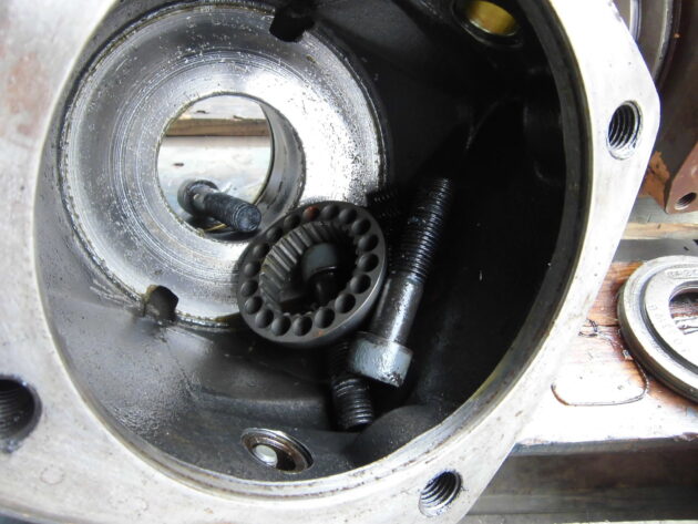 LIEBHERR   R984B LITRONIC  9275419 - MOTOR DE TRANSLACIÓN - Imagen 6