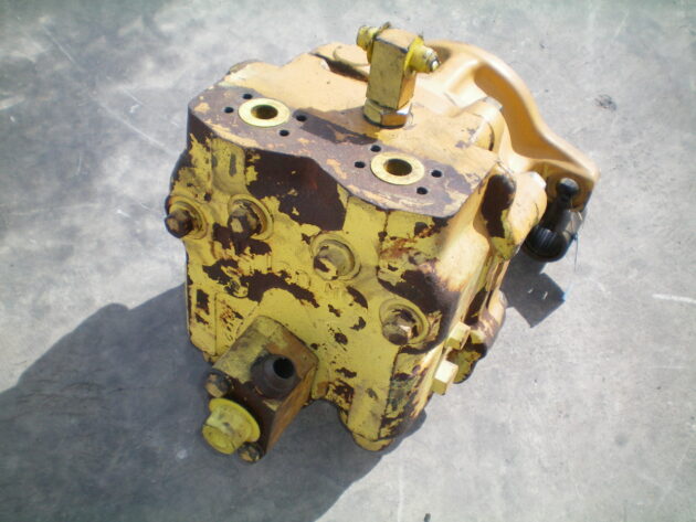 KOMATSU   PC3003  706-77-11002 - MOTOR DE GIRO - Imagen 4