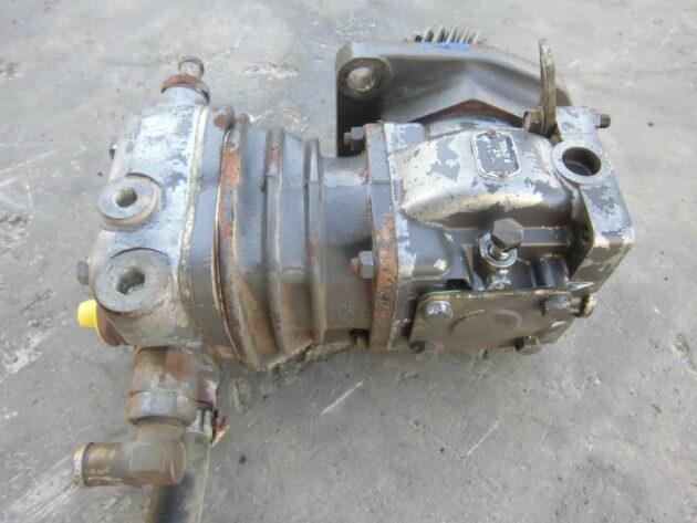 VOLVO   A35  6772239 - COMPRESOR - Imagen 3