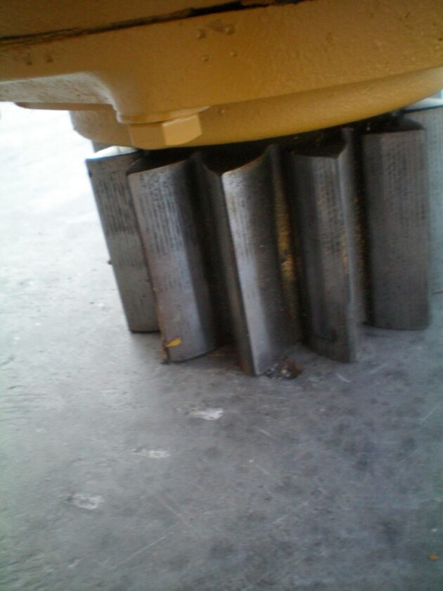 CATERPILLAR   320N  7Y-1782 - REDUCTOR DE GIRO - Imagen 5