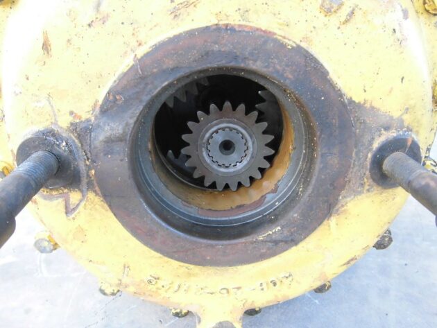 KOMATSU   PC4003  208-26-00013 - REDUCTOR DE GIRO - Imagen 7