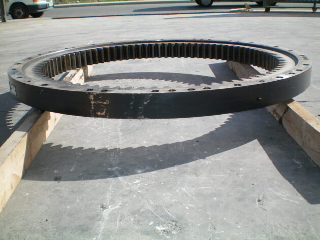 CATERPILLAR   322C  199-4698 - CORONA DE GIRO - Imagen 2