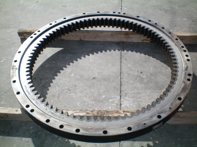CATERPILLAR   322C  199-4698 - CORONA DE GIRO - Imagen 5