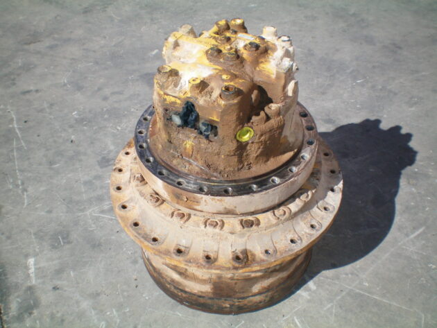 KOMATSU  PC400LC-5  208-27-00103 / 708-8K-00032 - MANDO FINAL Y MOTOR DE TRANSLACIÓN - Imagen 5