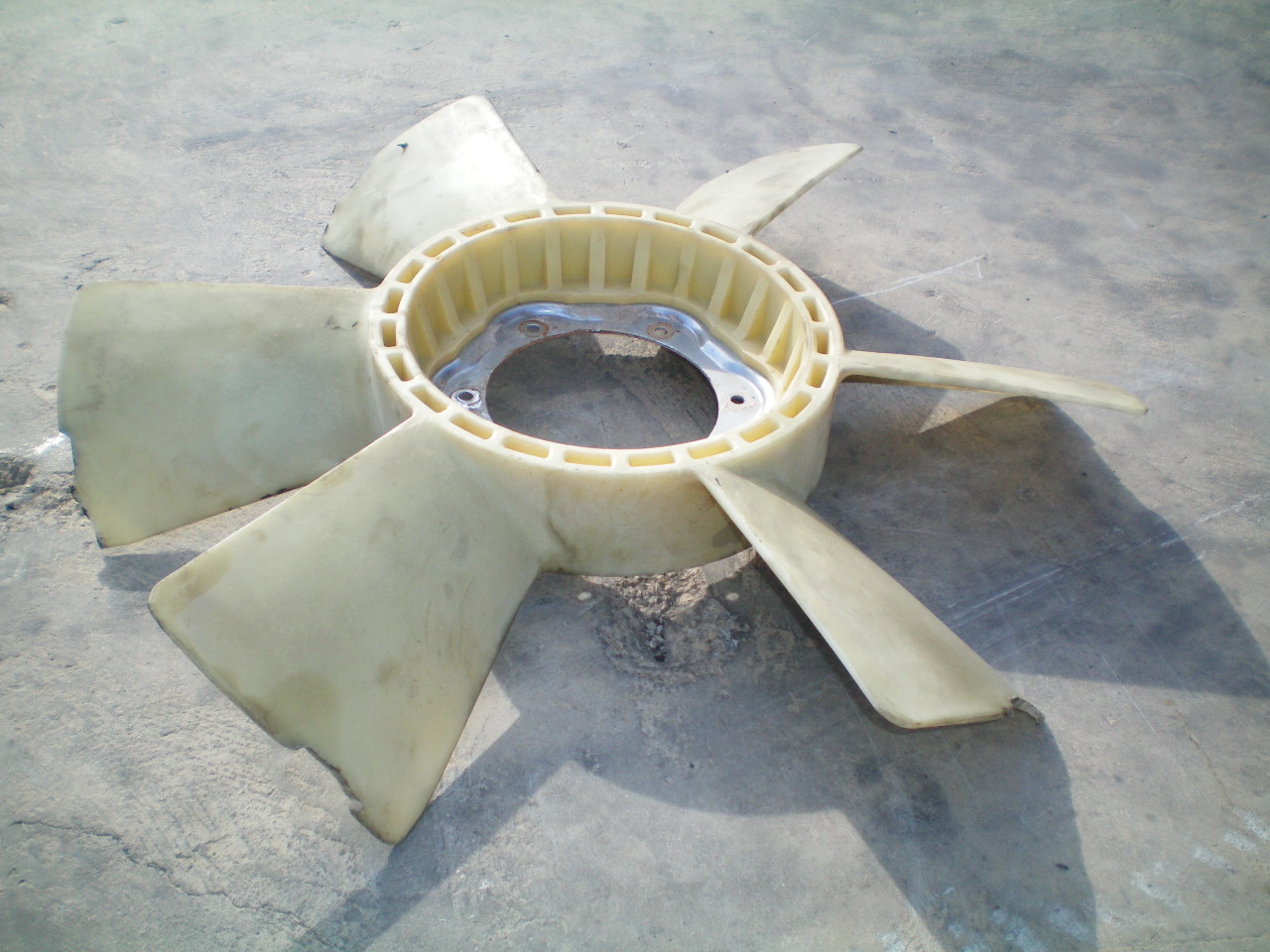 CATERPILLAR 325BL 118-9917 - ASPAS DEL VENTILADOR - Imagen 2