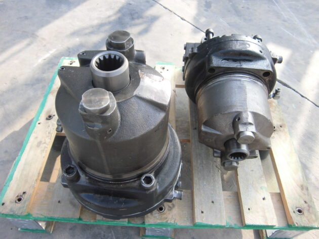 CATERPILLAR   325BLN  114-0484 - MOTOR DE TRANSLACIÓN