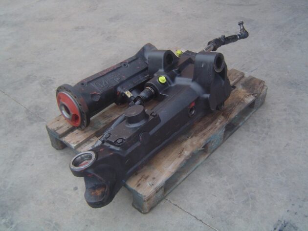 CATERPILLAR   M312  121-7682 - CARCASA DE DIFERENCIAL DELANTERO IZQUIERDO - Imagen 3