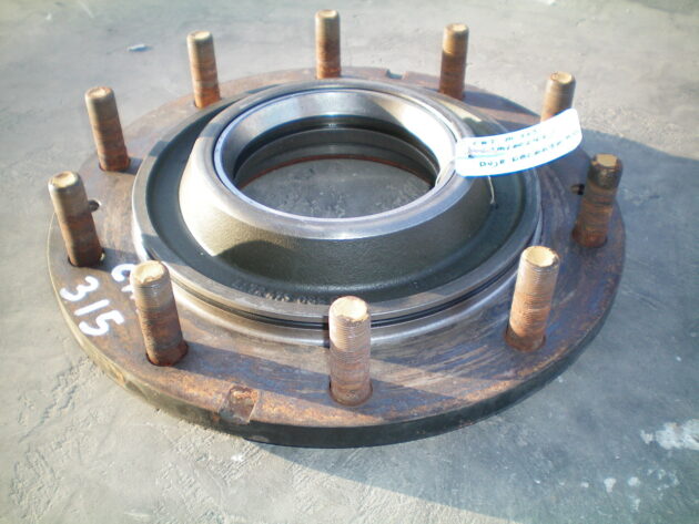 CATERPILLAR   M315  8U-5722 - BUJE DE RUEDA DELANTERA - Imagen 2