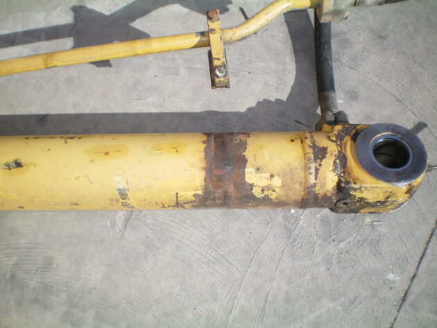 CATERPILLAR   M315  114-1872 - BOTELLA DE BALANCÍN - Imagen 3