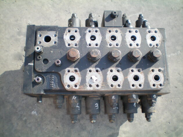 CATERPILLAR   M315  117-8018 - DISTRIBUIDOR PRINCIPAL