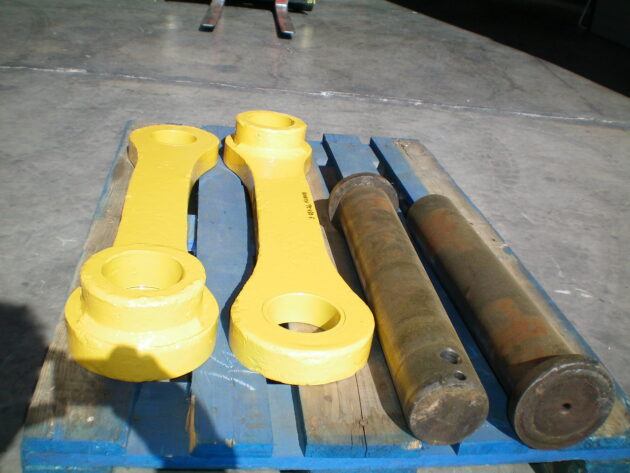 KOMATSU   PC4506K  208-70-33140 - BULÓN DE LA BIELA CENTRAL DE CAZO