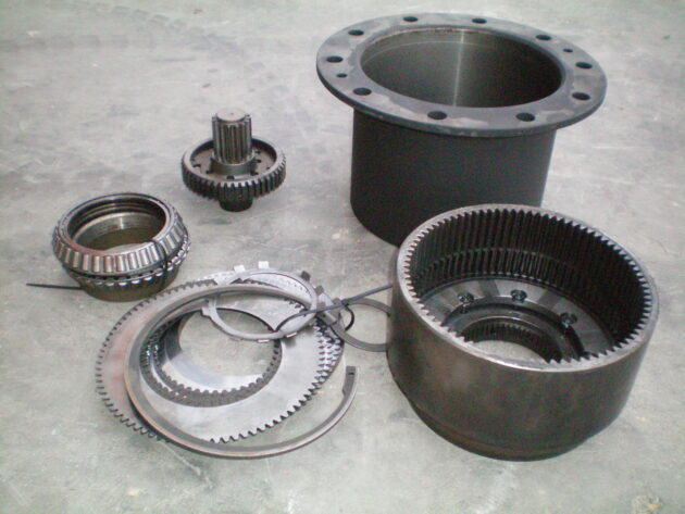 CATERPILLAR   M318C  135-3412 - REDUCCIÓN TRASERA - Imagen 2