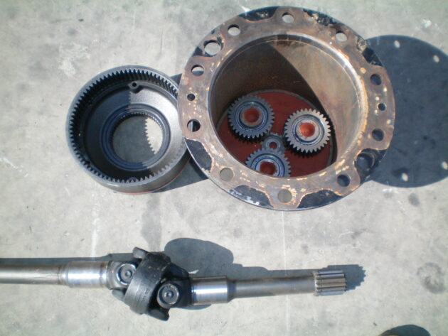 CATERPILLAR   M322C  238-3310 - REDUCCIÓN DELANTERA COMPLETA - Imagen 3