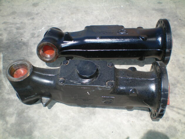 CATERPILLAR   M322C  269-2411 - CARCASA MANGÓN DELANTERO - Imagen 4