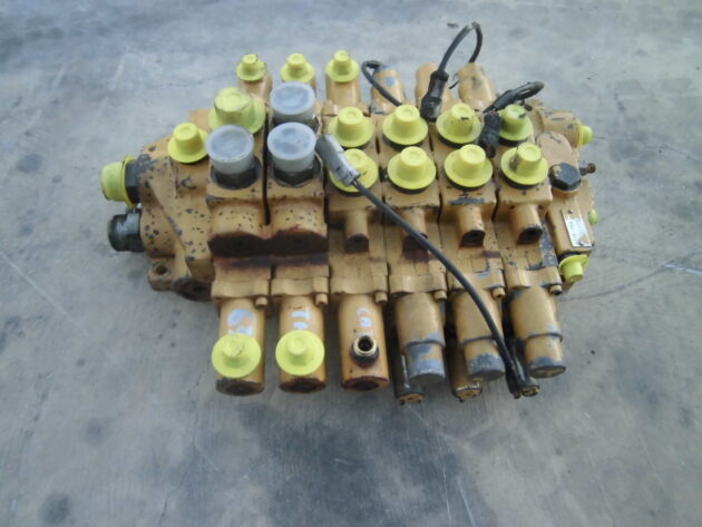 CATERPILLAR   TH63  168-6809 - DISTRIBUIDOR PRINCIPAL - Imagen 2