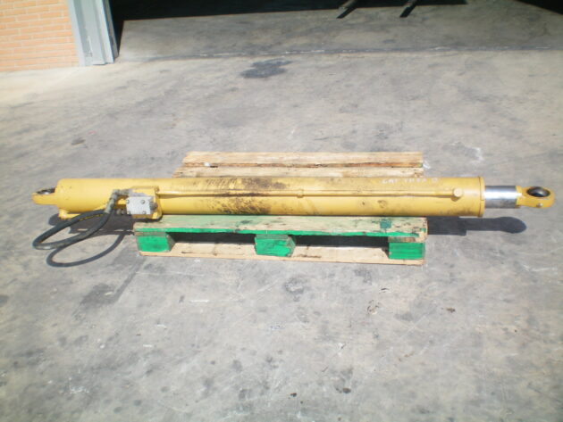 CATERPILLAR   TH83  8I-5486 - BOTELLA DE ELEVACIÓN PLUMA