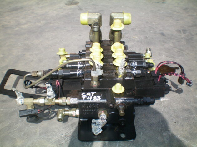 CATERPILLAR   TH83  185-4200 - DISTRIBUIDOR