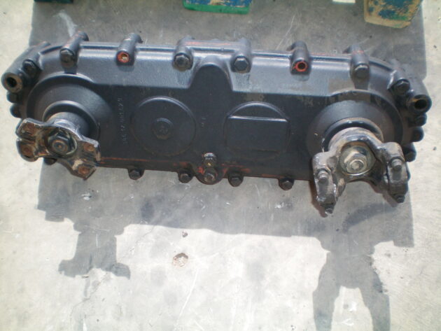 CATERPILLAR   TH83  139-8306 - CAJA DE TRANSFERENCIAS - Imagen 3