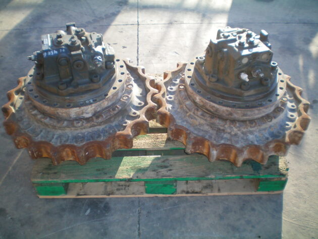 KOMATSU   PC450LC6K  706-88-00110 - MOTOR DE TRANSLACIÓN - Imagen 4