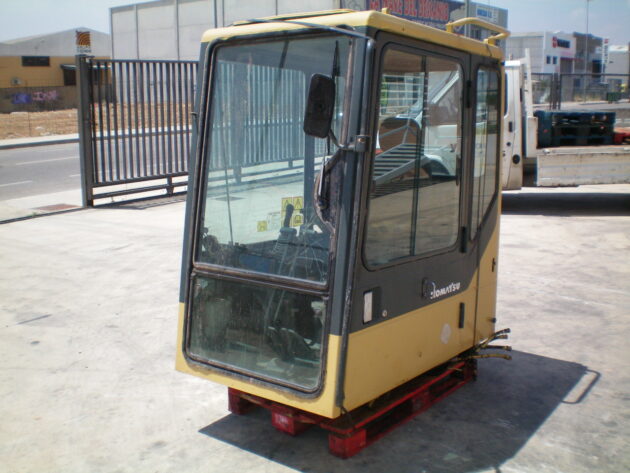 KOMATSU   PC650SE5  209-54-61710 - CABINA COMPLETA - Imagen 2