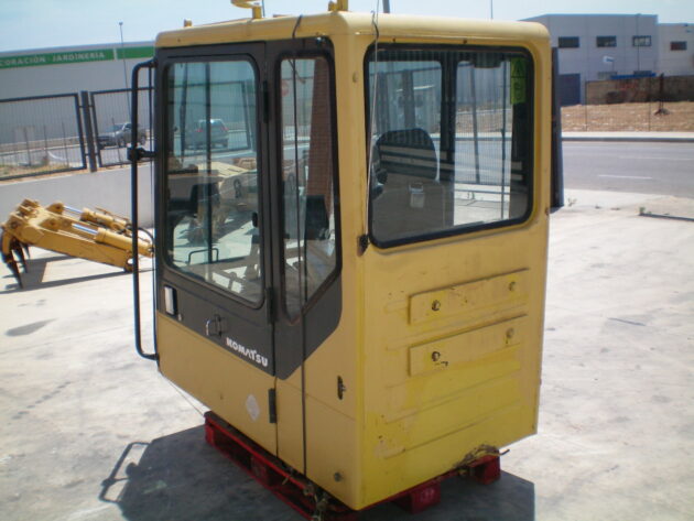 KOMATSU   PC650SE5  209-54-61710 - CABINA COMPLETA - Imagen 4