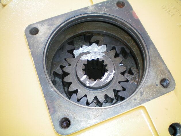CATERPILLAR   330CLN  199-4539 - REDUCTOR DE GIRO - Imagen 3