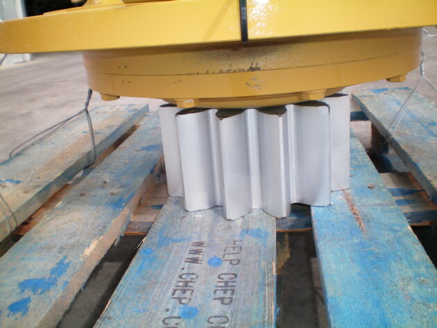CATERPILLAR   330CLN  199-4539 - REDUCTOR DE GIRO - Imagen 4