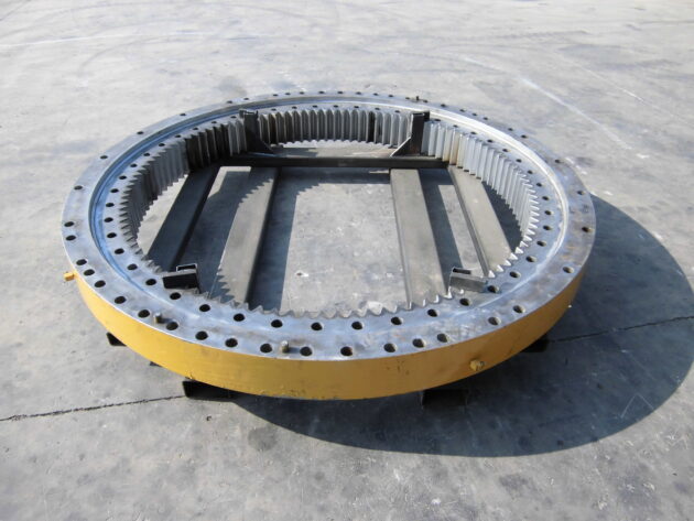 KOMATSU   PC750SE6K  209-25-00101 - CORONA DE GIRO - Imagen 2