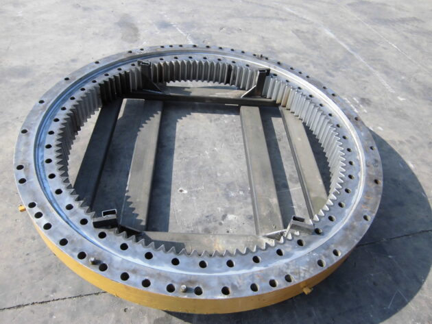 KOMATSU   PC750SE6K  209-25-00101 - CORONA DE GIRO
