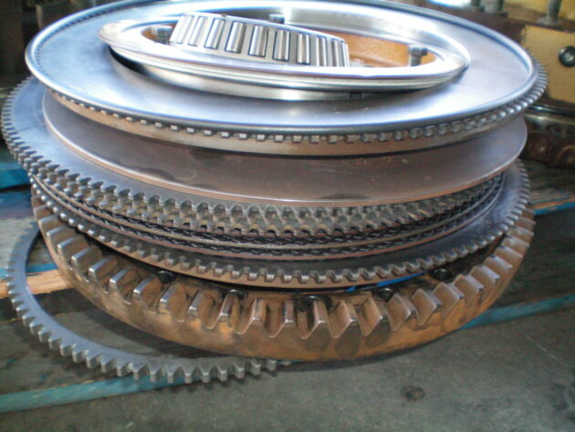 CATERPILLAR   D7R  8E-5273 (*) - CONJUNTO DE EMBRAGUE,DIRECCIÓN Y FRENOS - Imagen 5