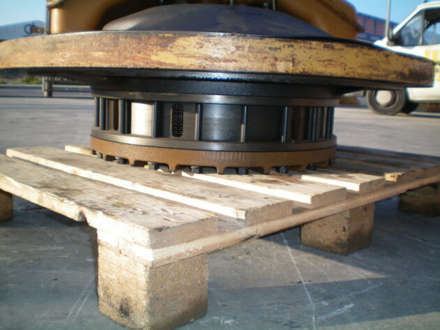 CATERPILLAR   D10   - CONJUNTO DE FRENOS DE GIRO - Imagen 5