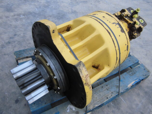 KOMATSU   PC11006  21N-26-00051 - REDUCTOR DE GIRO