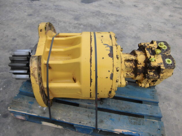 KOMATSU   PC11006  706-77-01320 - MOTOR DE GIRO - Imagen 4