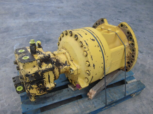 KOMATSU   PC11006  706-77-01320 - MOTOR DE GIRO