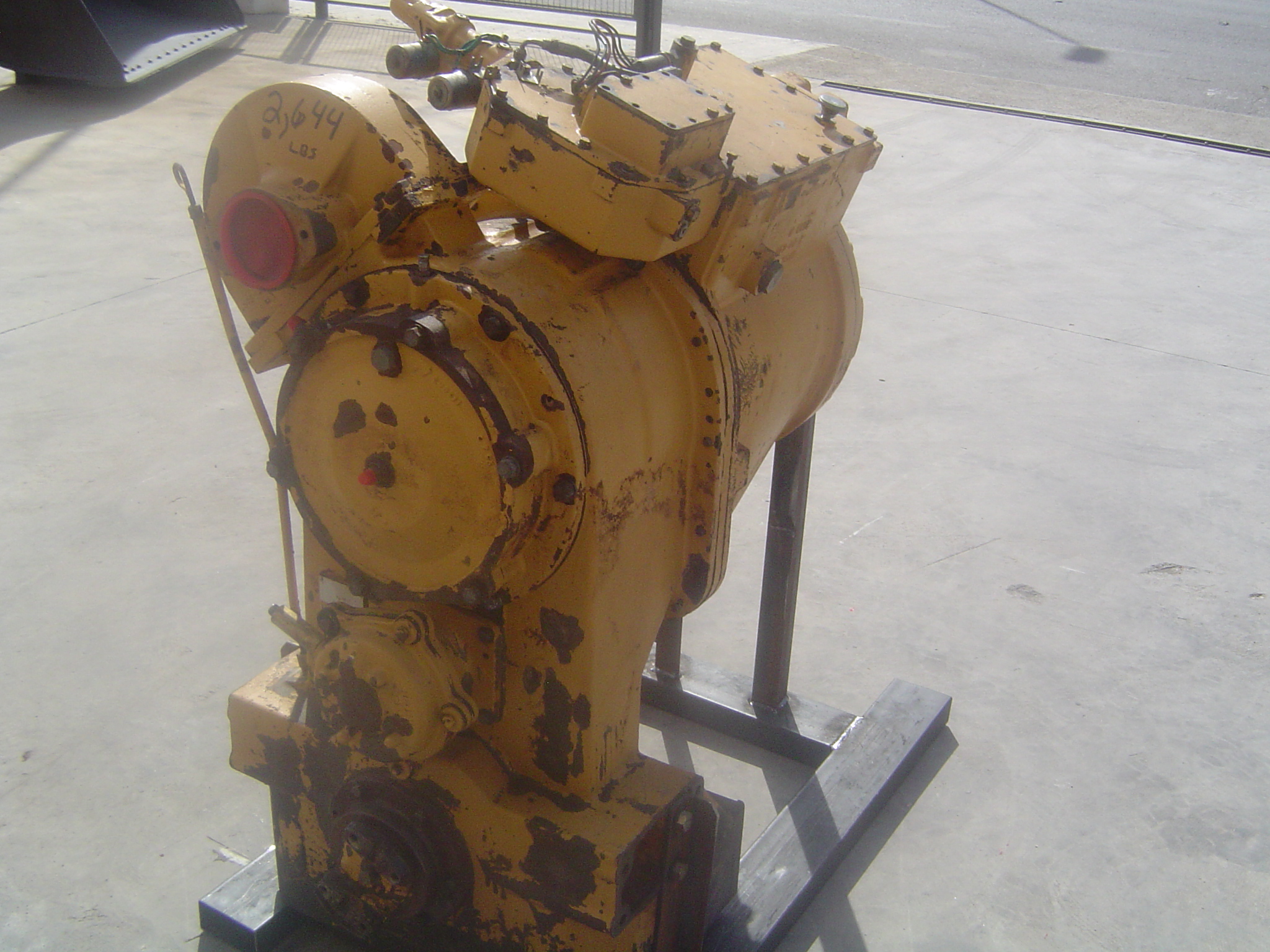 CATERPILLAR D250E 118-2282 - SERVOTRANSMISIÓN - Imagen 6