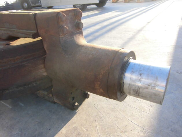 KOMATSU   PC11006  21N-30-34111 - TENSOR DE CADENA - Imagen 3