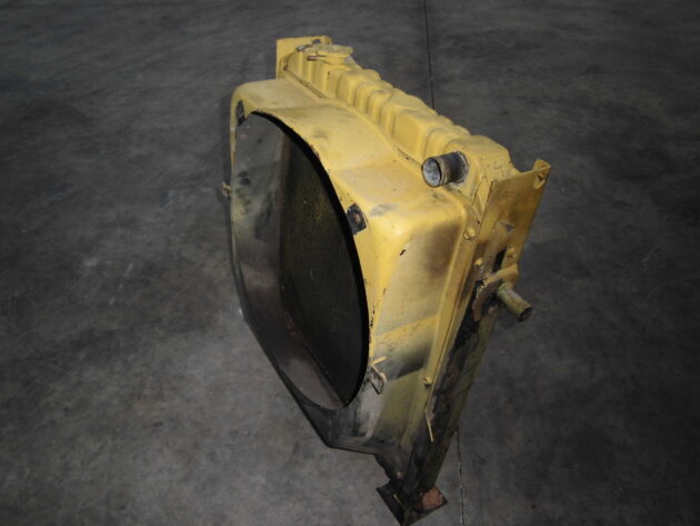 KOMATSU   PW1306  203-03-61111 - RADIADOR DE AGUA - Imagen 2