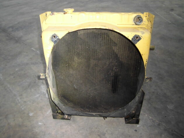 KOMATSU   PW1306  203-03-61111 - RADIADOR DE AGUA