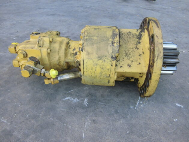 KOMATSU   PW1306  706-73-01121 - MOTOR DE GIRO - Imagen 4