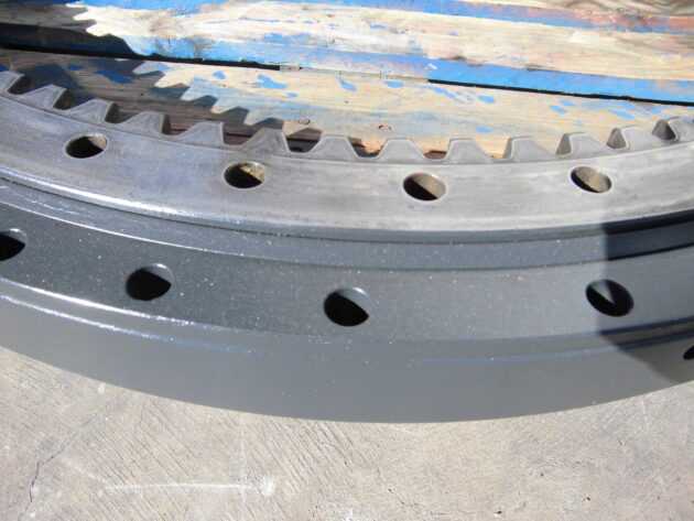 KOMATSU   PW1306  20E-25-K1110 - CORONA DE GIRO - Imagen 3