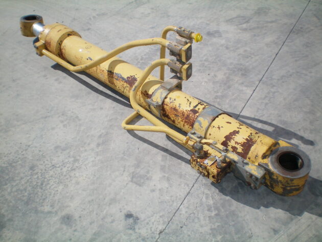 CATERPILLAR   330L  7Y-4906 * - BOTELLA DE ELEVACIÓN PLUMA