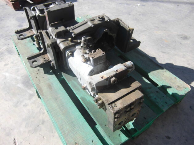 KOMATSU  PW170ES-6K  20G-60-K3880 - MOTOR DE TRANSLACIÓN DELANTERO - Imagen 2