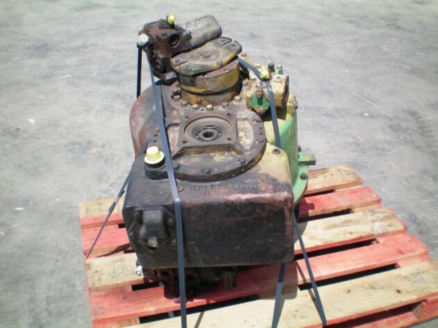CATERPILLAR D400D - 1T-1778 / 9W-8607 - TORQUE CONVERTER - Image 2