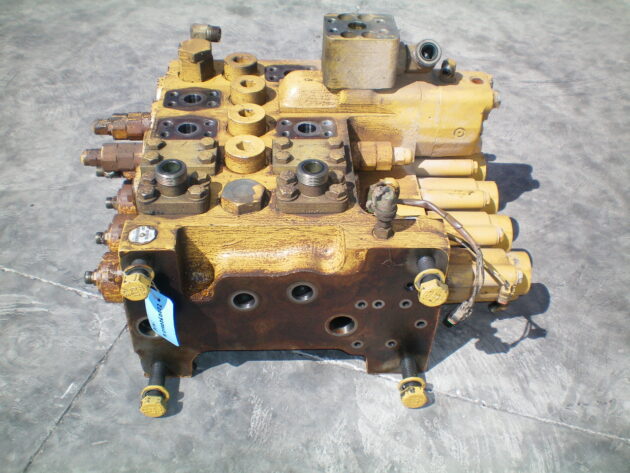 CATERPILLAR   345BL  122-7763 * - DISTRIBUIDOR DE 5 CARRETES - Imagen 2