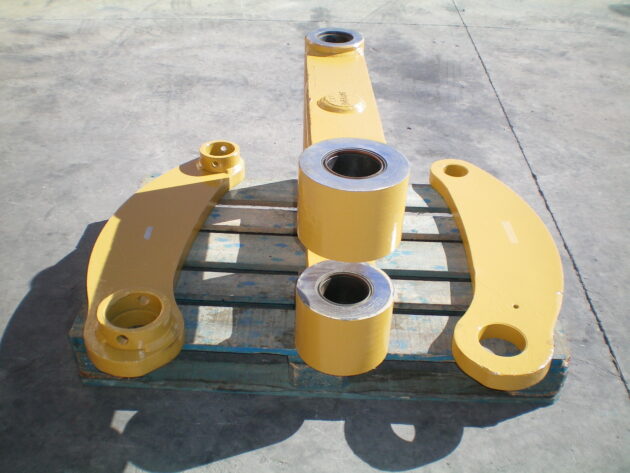 CATERPILLAR   345BL  133-2401 - BIELA GEMELA DE CAZO - Imagen 3
