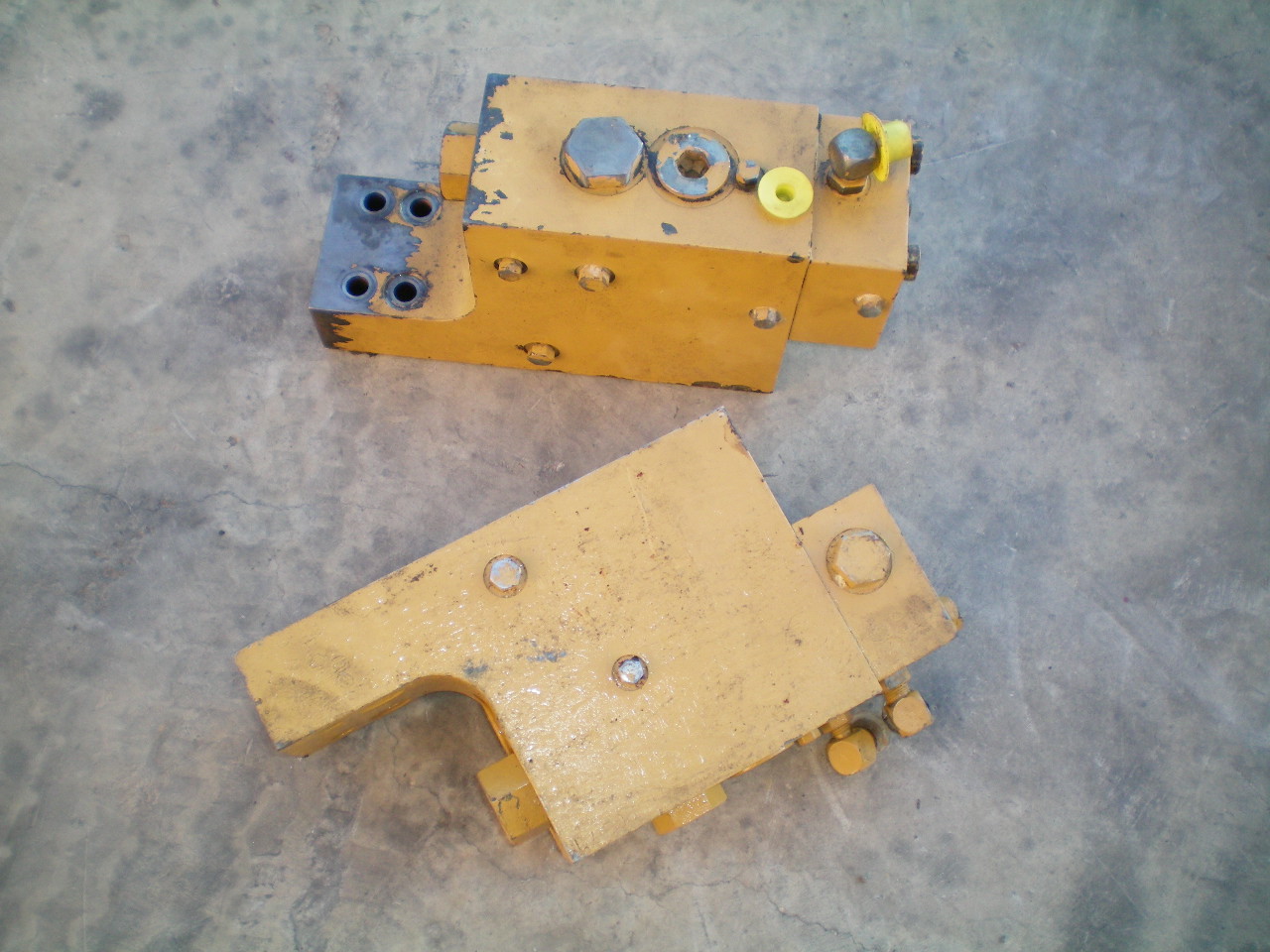 CATERPILLAR 345BL - 158-0371 - CHECK VALVE BOOM CYLINDER