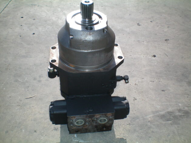 CATERPILLAR   345BL  137-3791 - MOTOR DE TRANSLACIÓN - Imagen 2