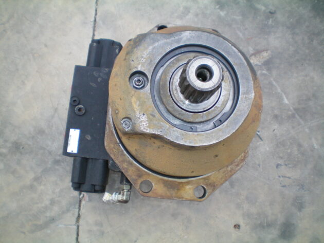CATERPILLAR   345BL  137-3791 - MOTOR DE TRANSLACIÓN - Imagen 2