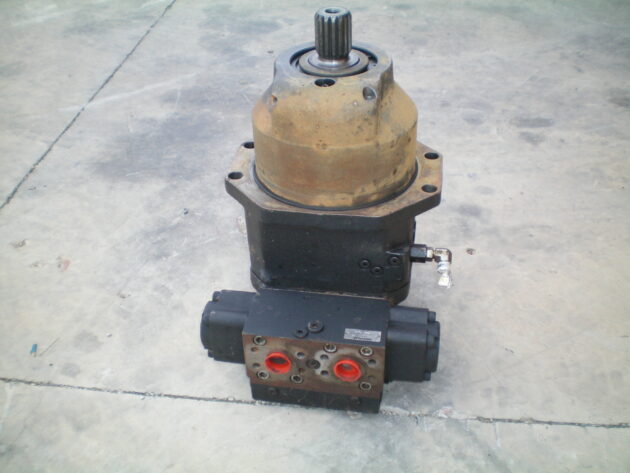 CATERPILLAR   345BL  137-3791 - MOTOR DE TRANSLACIÓN - Imagen 3